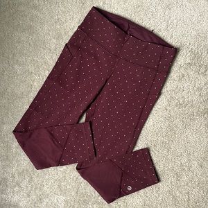 Lululemon cropped size 4 leggings